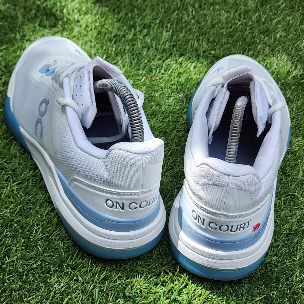On Running Cloud White and Sky Blue Athletic Shoes - The Roger Advantage Pro - Picture 5 of 9